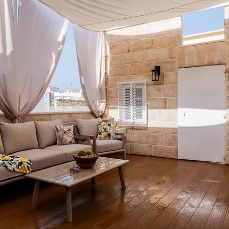 Three Bedroom Townhouse In Bormla Three Cities Apartamento