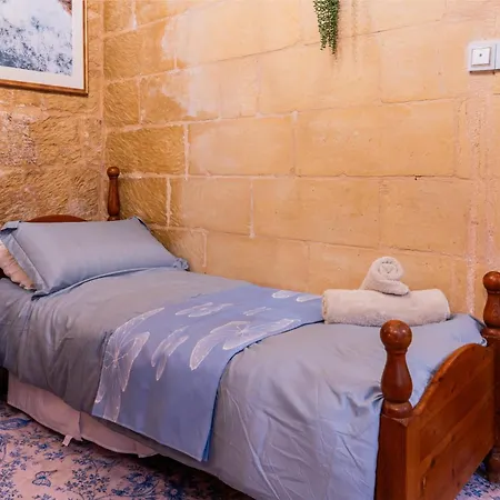 Three Bedroom Townhouse In Bormla Three Cities Apartamento Cospicua