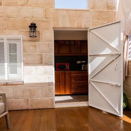 Three Bedroom Townhouse In Bormla Three Cities Apartamento