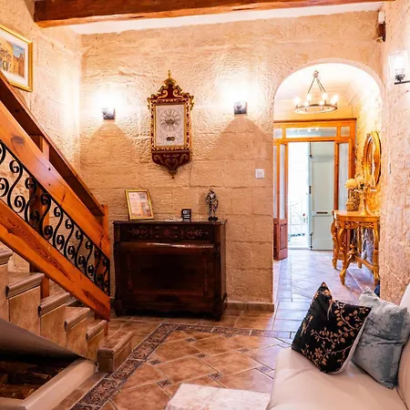 Apartamento Three Bedroom Townhouse In Bormla Three Cities