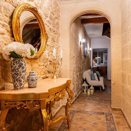 Apartamento Three Bedroom Townhouse In Bormla Three Cities